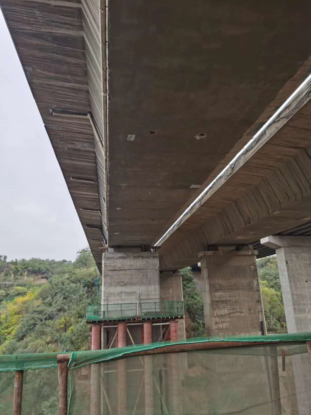 云阳桥梁加固前制定可行设计方案图并用对施工方法